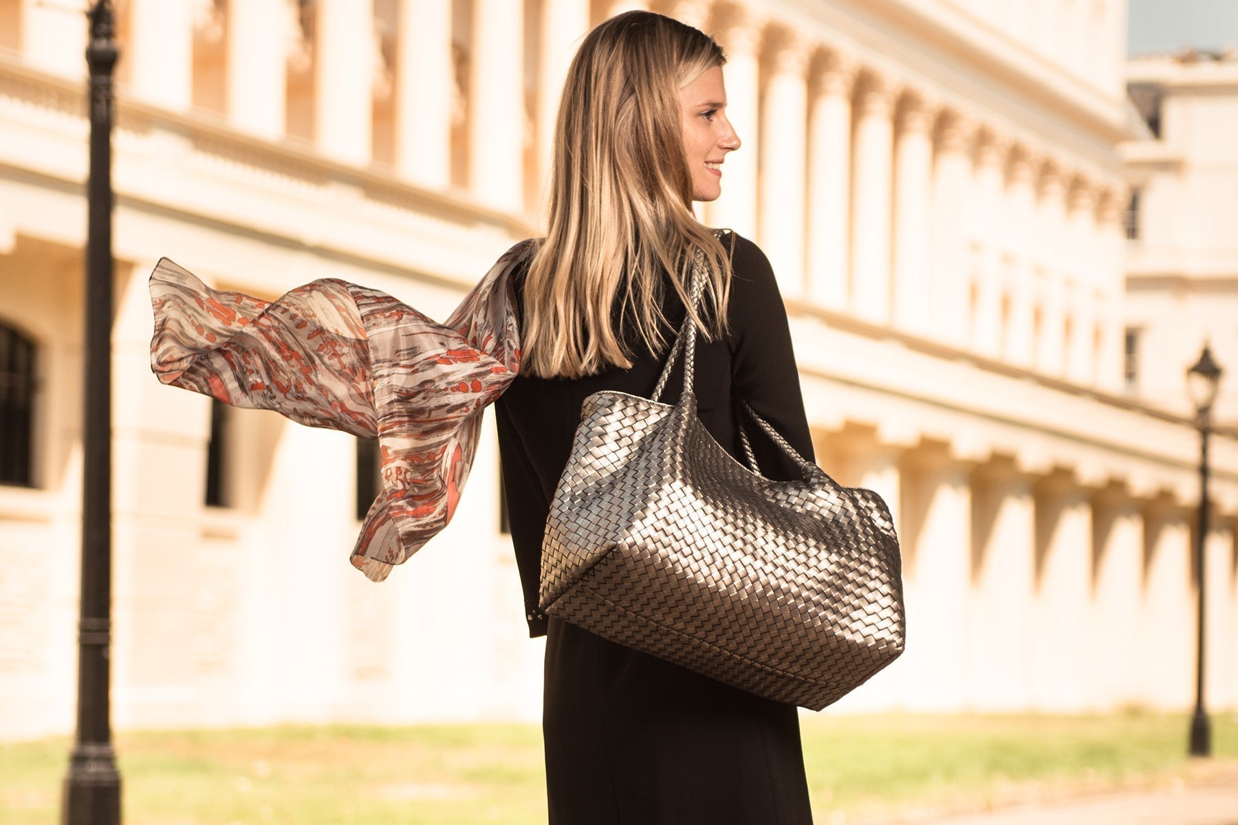 Woven Leather Handbags: The Perfect Blend of Craftsmanship and Style