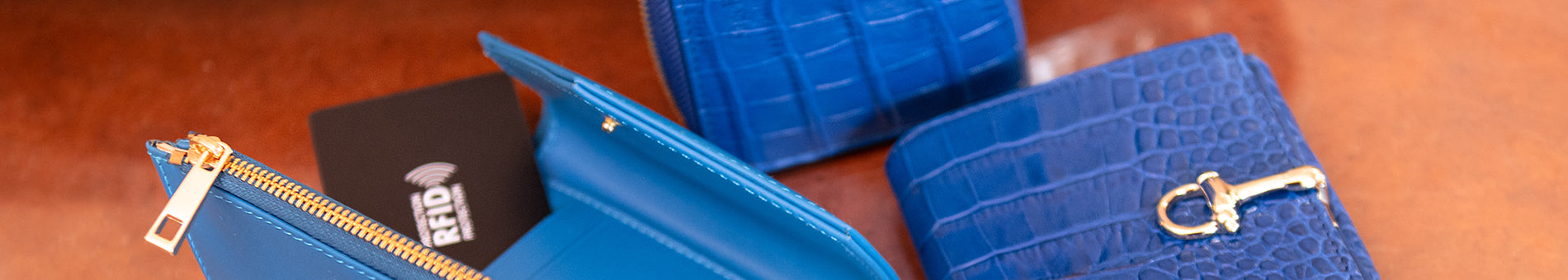Women's Leather Purses & Wallets