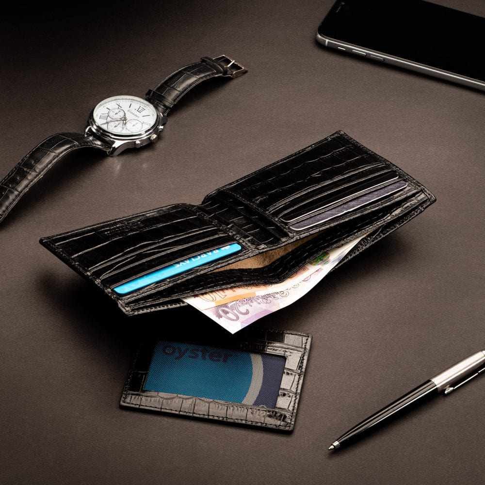 Leather 2 in 1 wallet, black croc, lifestyle