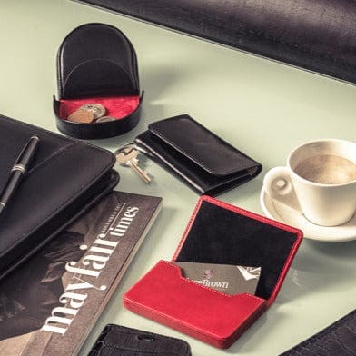 Leather key ring with detachable fob, black, lifestyle