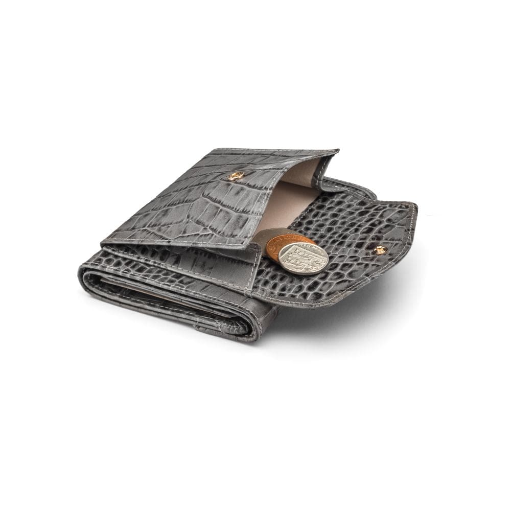 Large leather purse with 15 CC, grey croc, coin purse