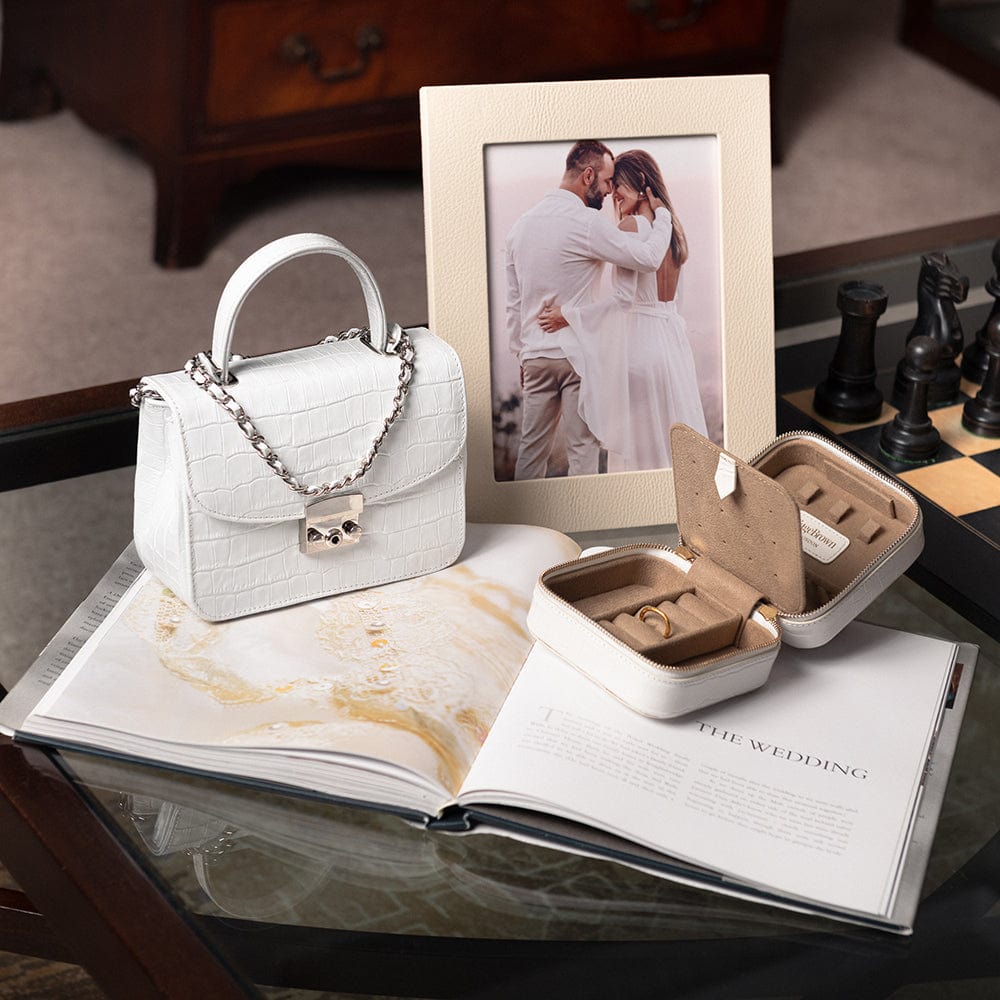 Leather photo frame, ivory, 8x6", lifestyle