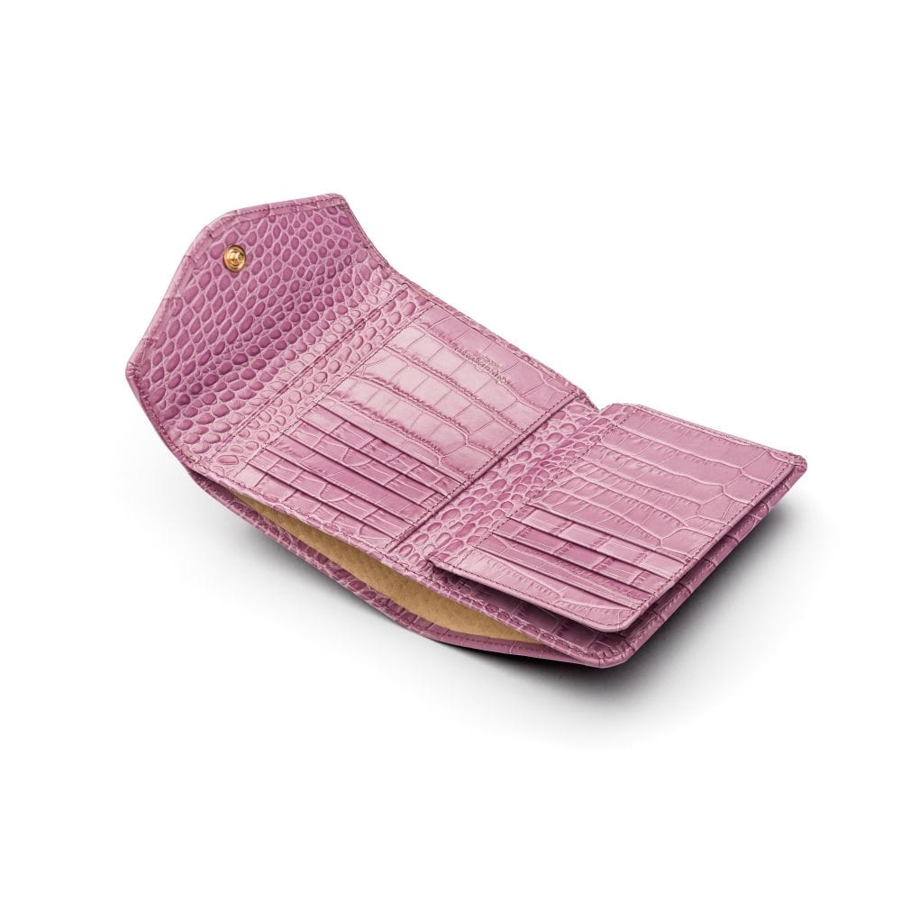 Large leather purse with 15 CC, lilac croc, open