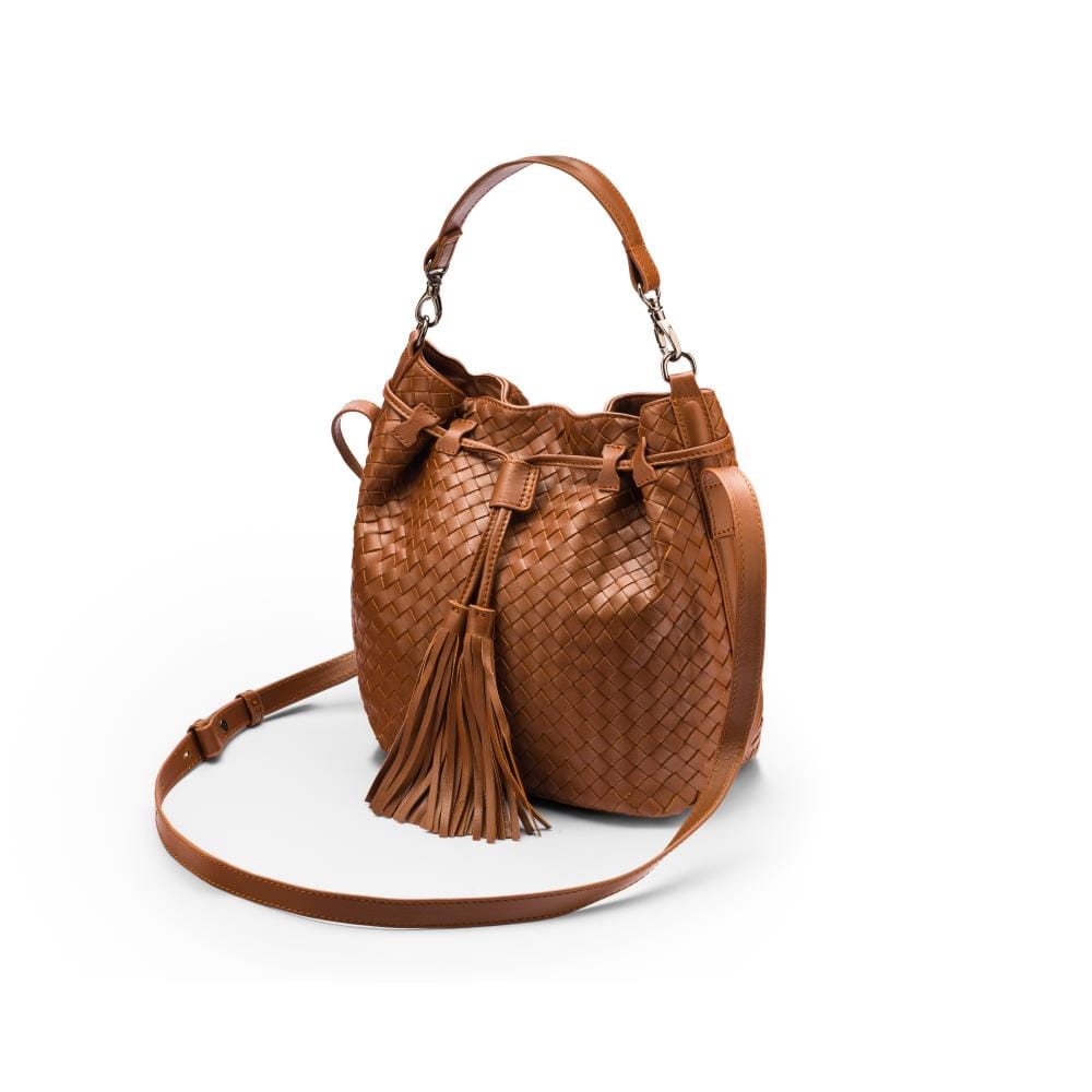 Woven leather bucket bag, tan, side