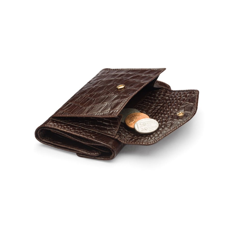 Large leather purse with 15 CC, brown croc, back