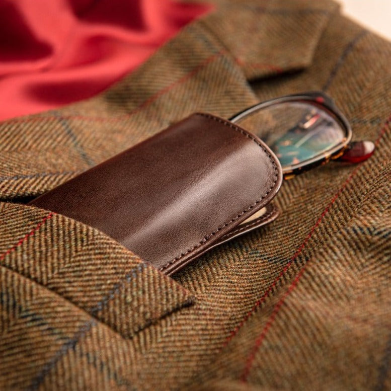 Large leather glasses case, brown, lifestyle