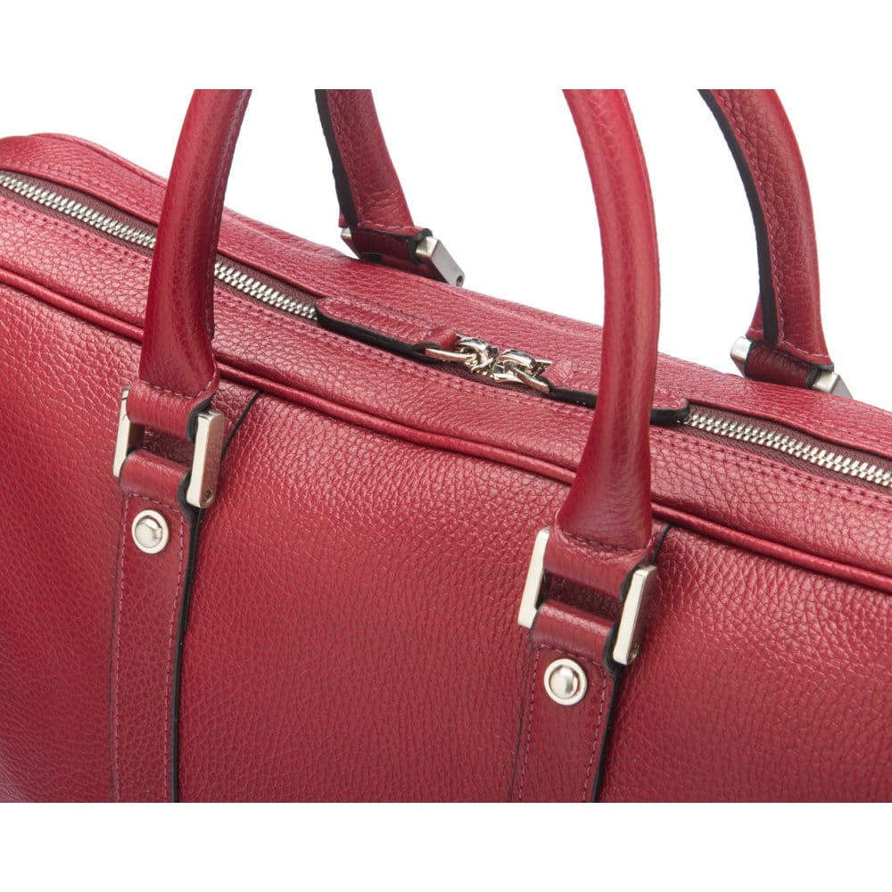 15" leather laptop bag, burgundy, zip closure