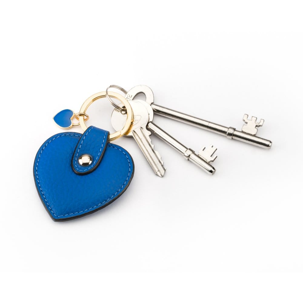 thumbnail image 2 of ER Direct Metallic Real Leather Heart Keyring – Detachable Love Keychain – Made In Italy 2 of 5