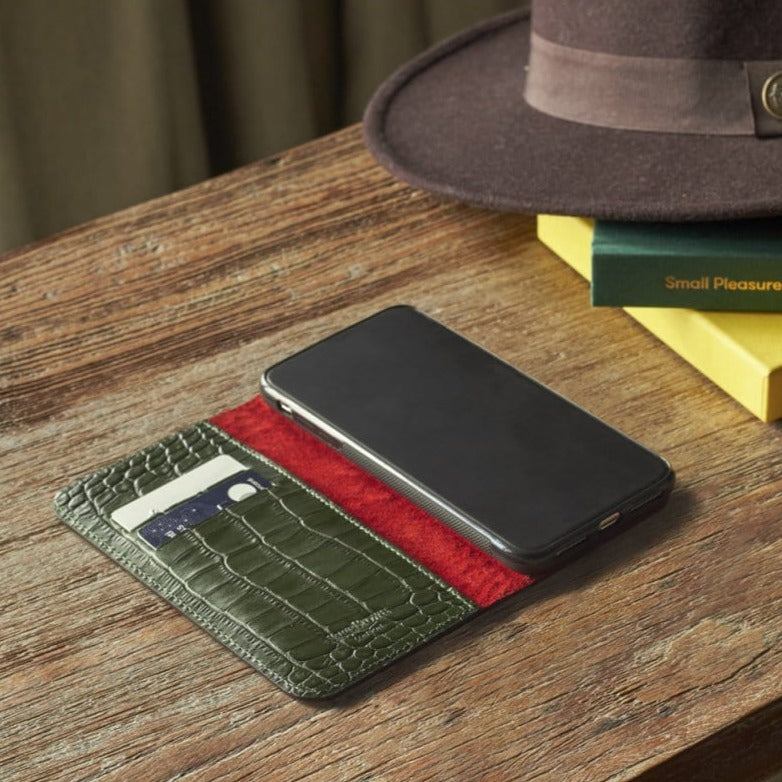 iPhone XS Max wallet case, green croc, lifestyle