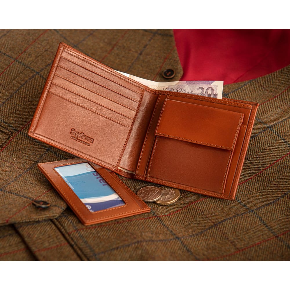 Leather wallet with coin purse, havana tan, lifestyle