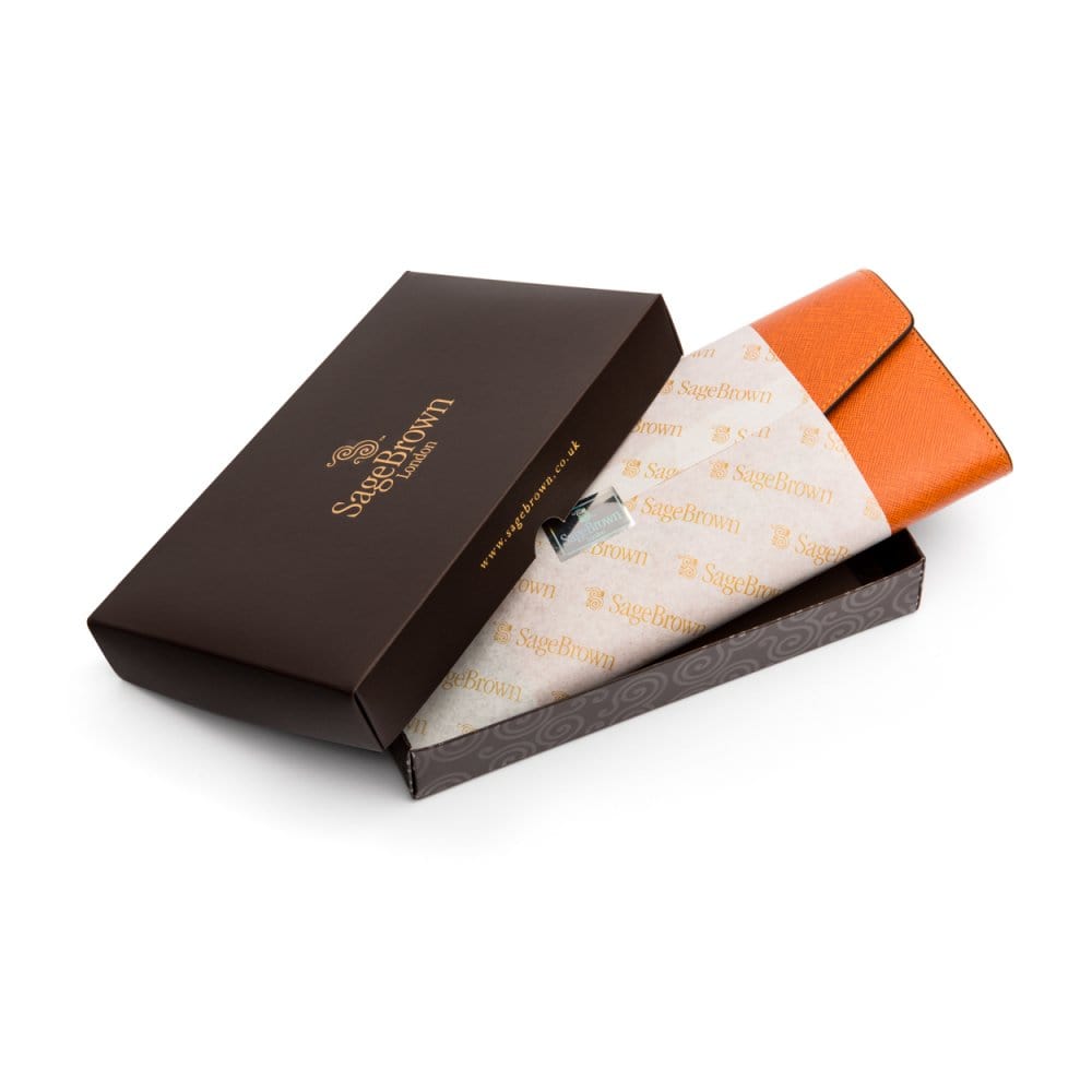 SageBrown packaging