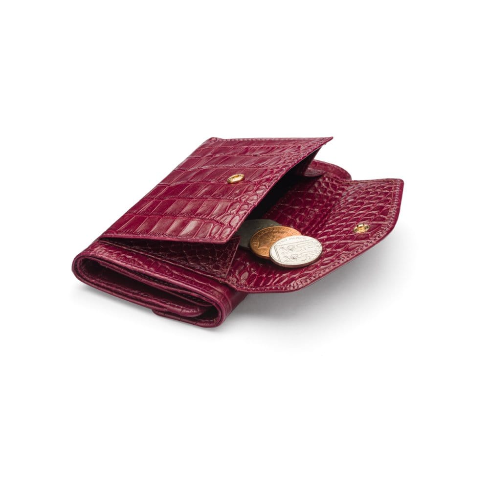 Large leather purse with 15 CC, pink croc, back