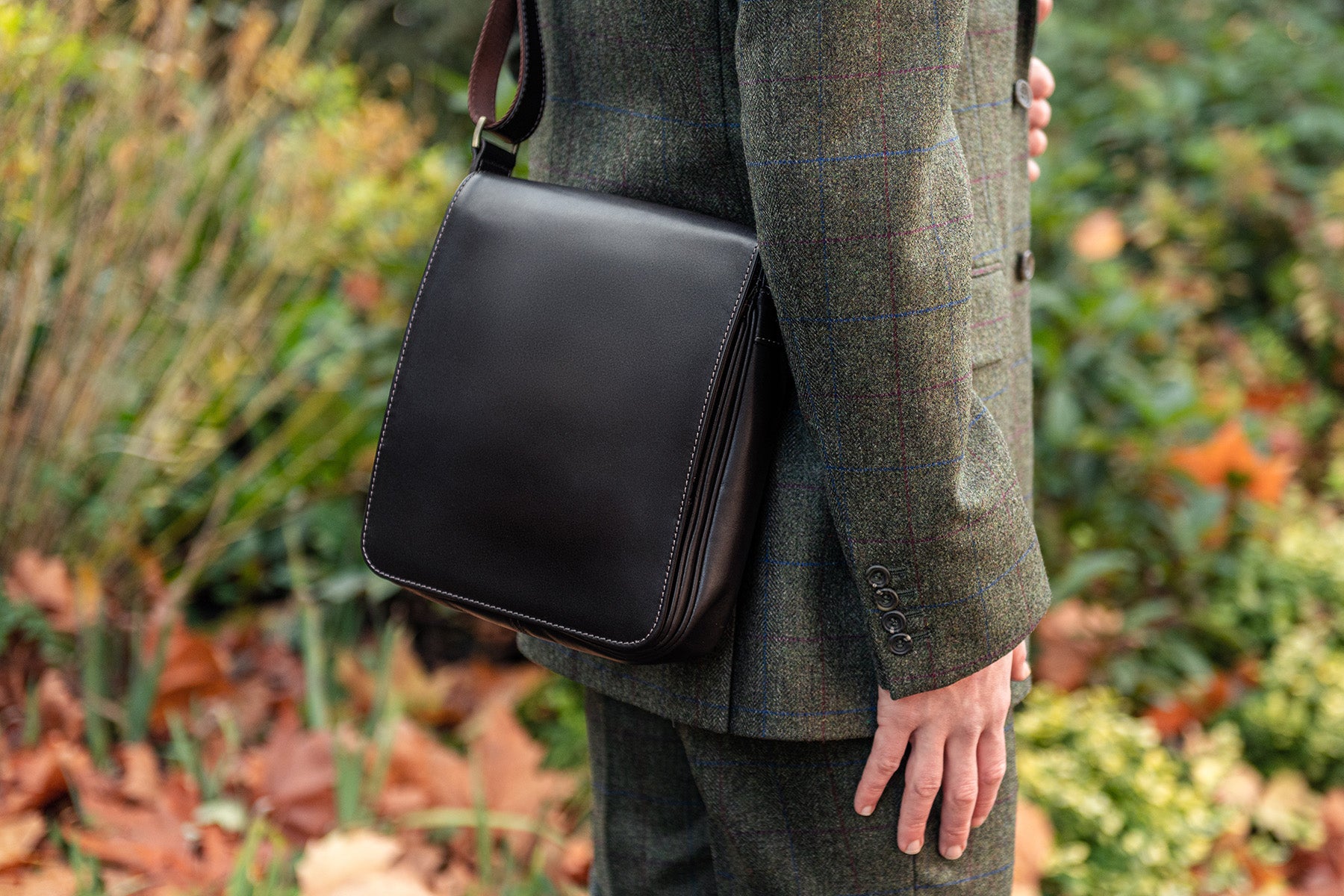 The Timeless Charm of Leather Messenger Bags | Blog | SageBrown
