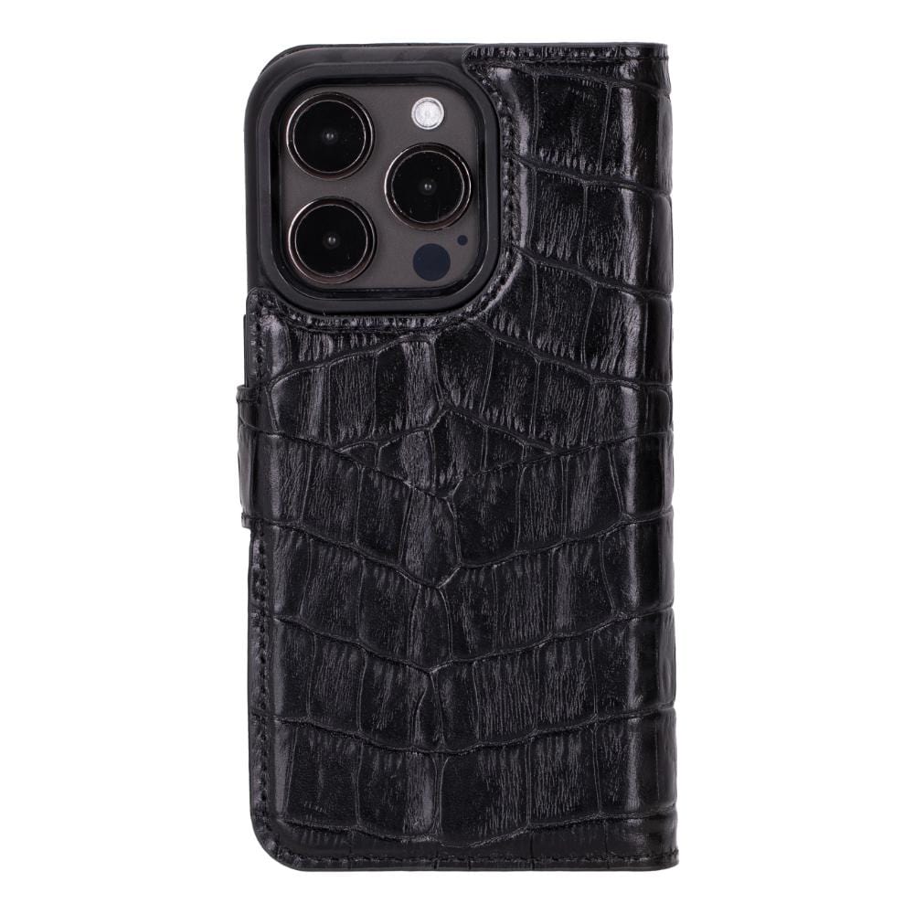 iPhone 15 Pro case in leather with RFID, black croc, back