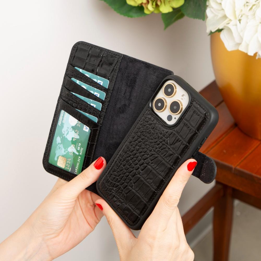 iPhone 15 Pro case in leather with RFID, black croc, lifestyle