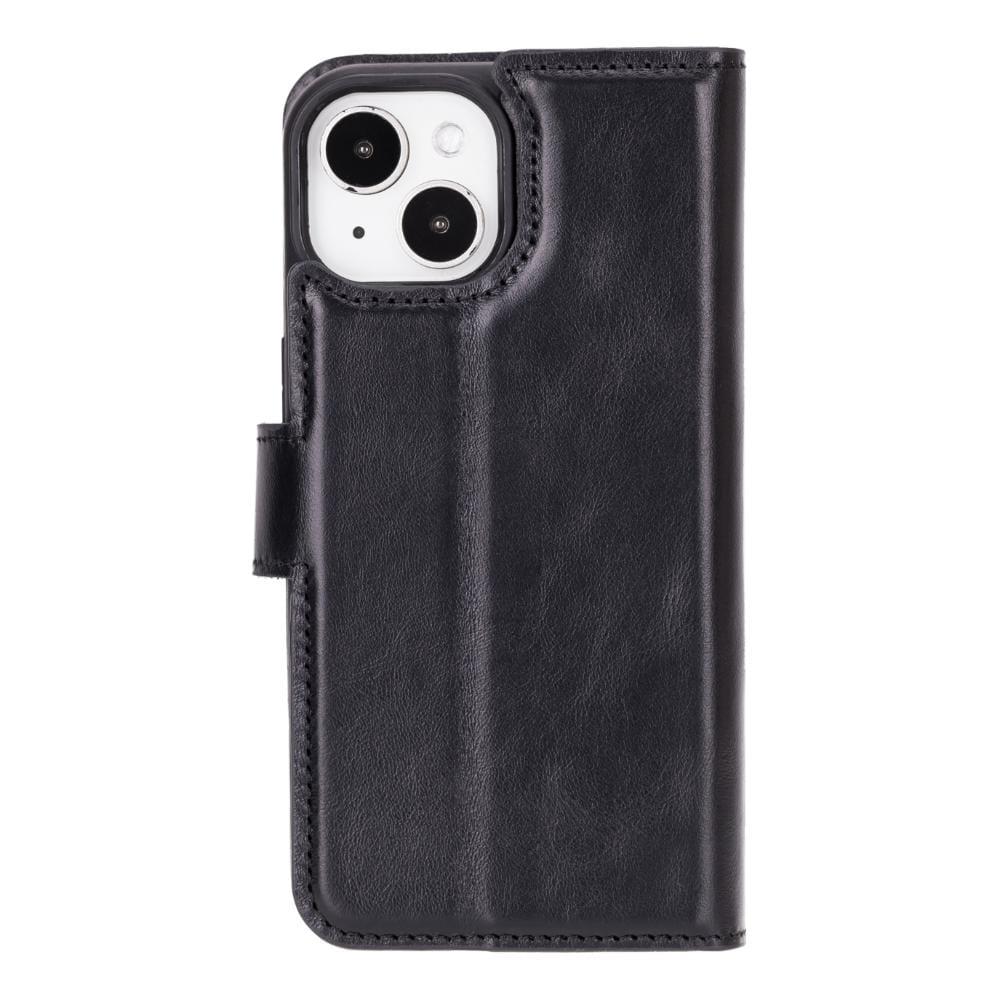 iPhone 15 case in leather with RFID, black, back