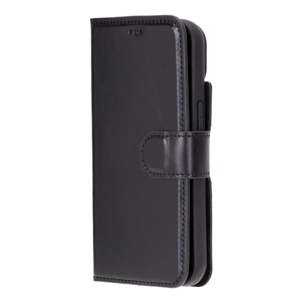 iPhone 15 case in leather with RFID, black, side