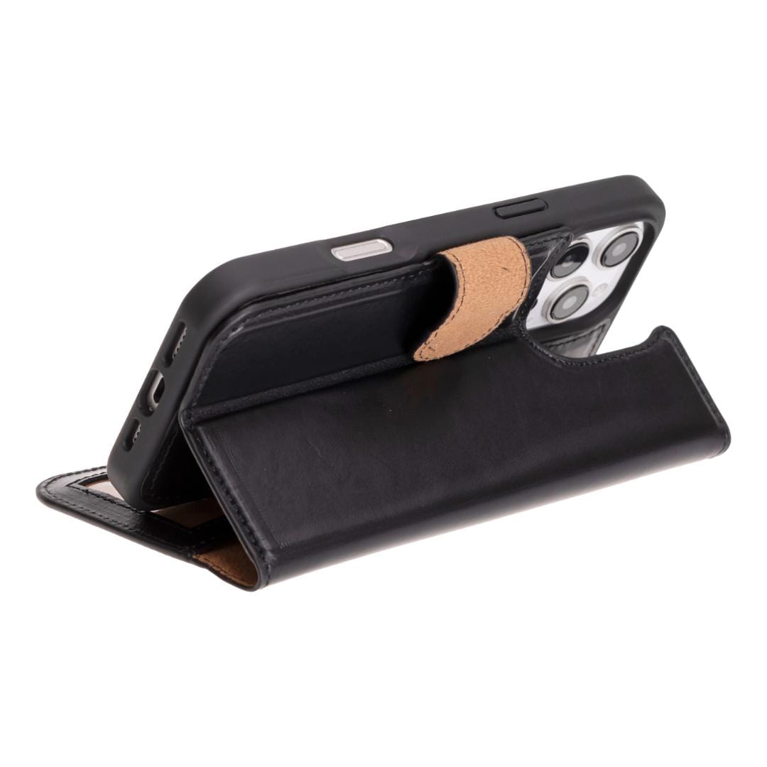 iPhone 16 Pro Case In Leather With RFID Protection, Black | SageBrown