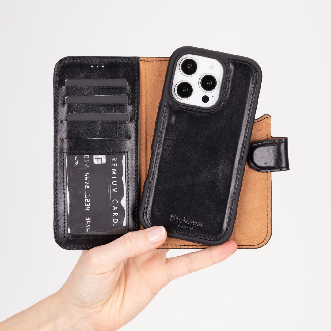 iPhone 16 Pro Max case in leather with RFID, black, lifestyle