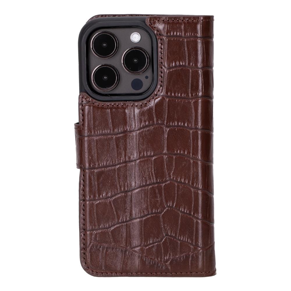 iPhone 15 Pro case in leather with RFID, brown croc, back