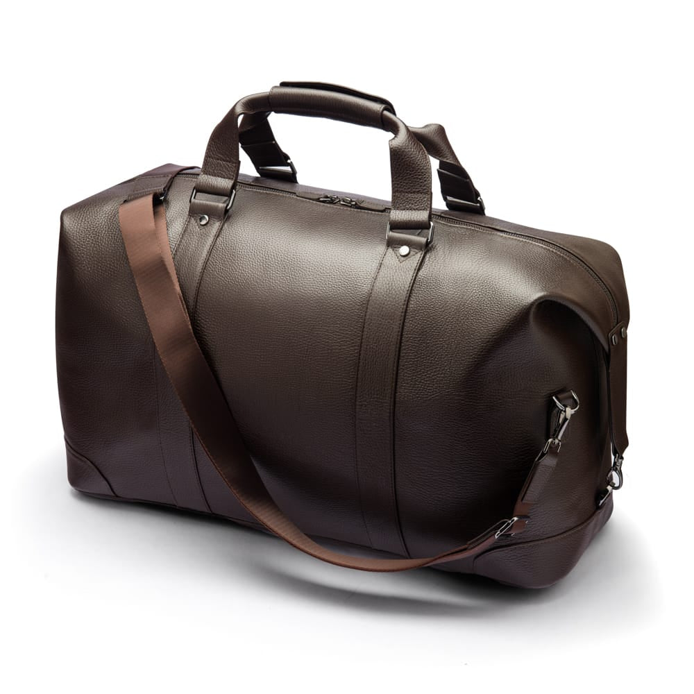 Leather duffel travel bag, brown, with shoulder strap