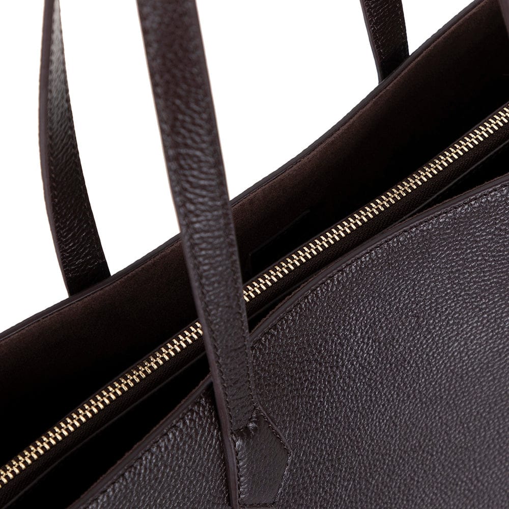 Leather tote bag, brown, closeup