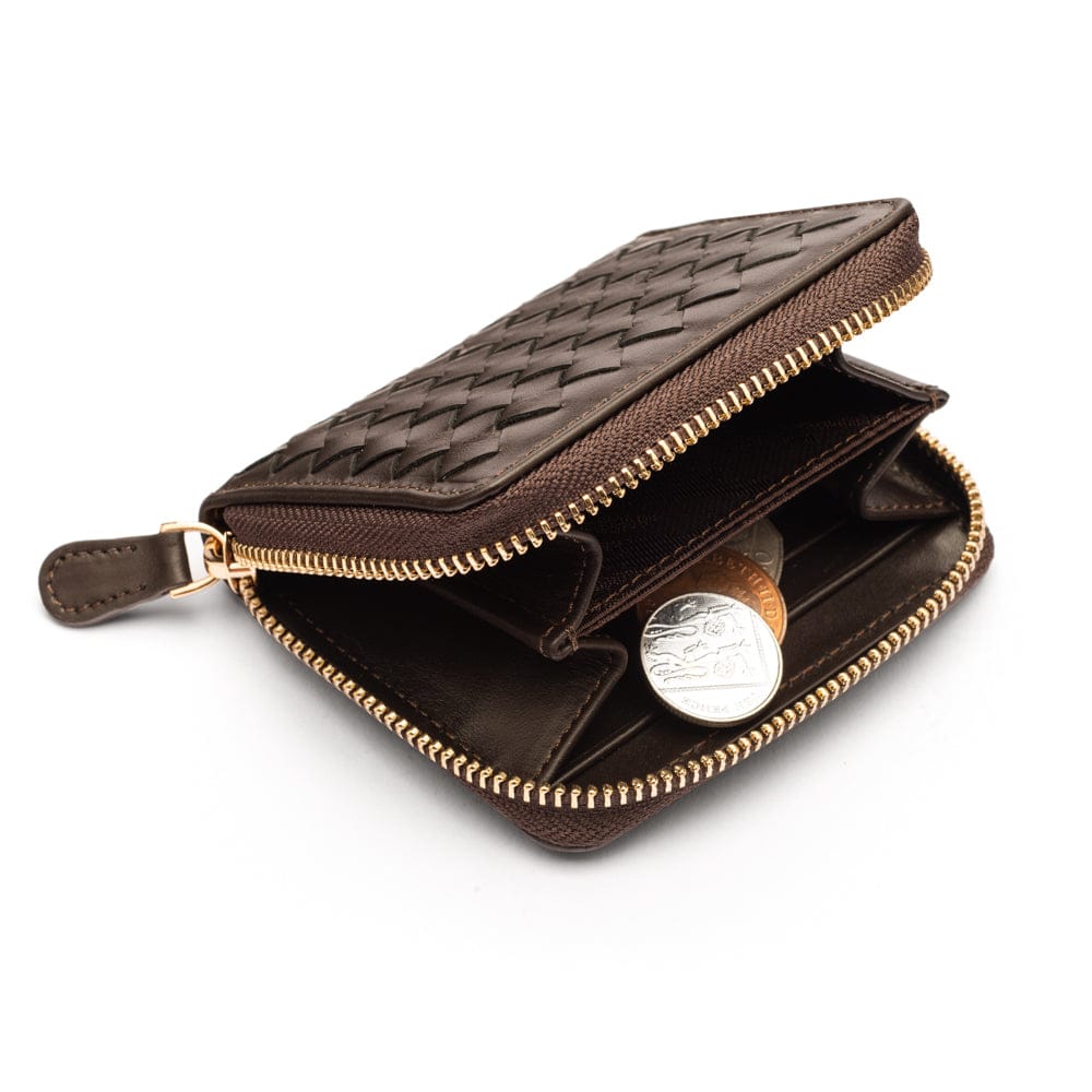 Small zip around woven leather accordion purse, brown, inside