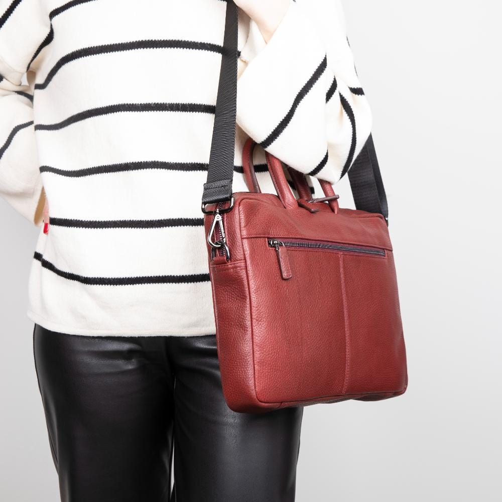 15&quot; leather laptop bag, burgundy, lifestyle