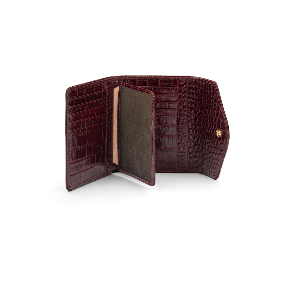 Large leather purse with 15 CC, burgundy croc, inside