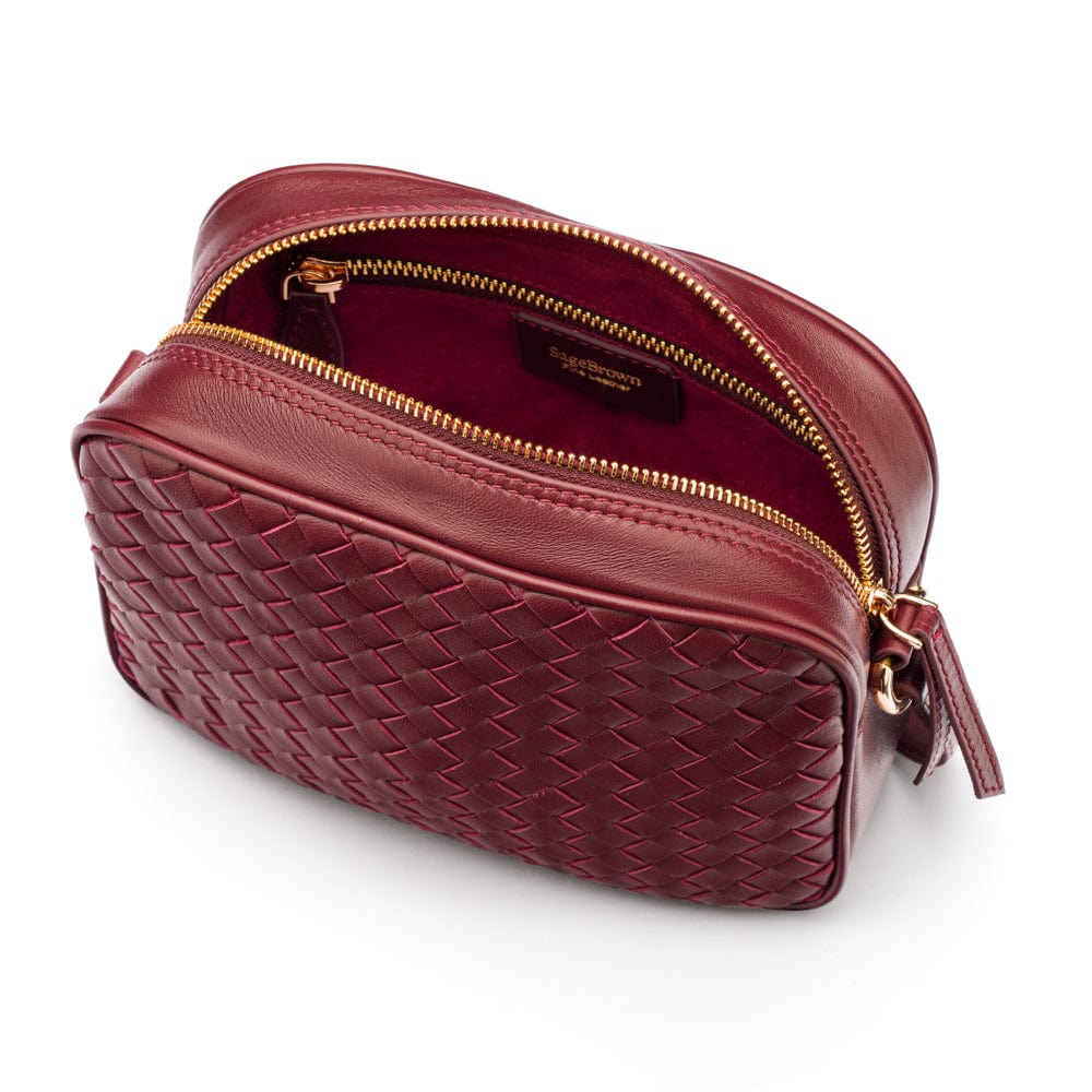 Ivy woven camera bag, burgundy, inside