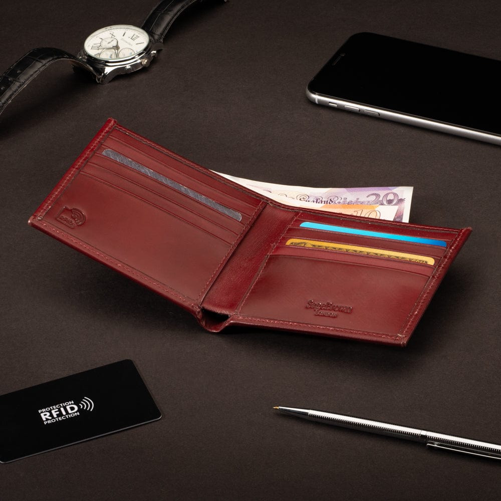 RFID wallet in bridle hide leather, burgundy, lifestyle