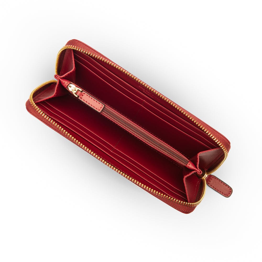 Tall leather zip around accordion purse, burgundy, inside