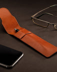 Single leather pen case, havana tan, lifestyle