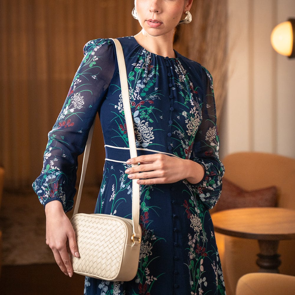 Ivy woven camera bag, ivory, lifestyle