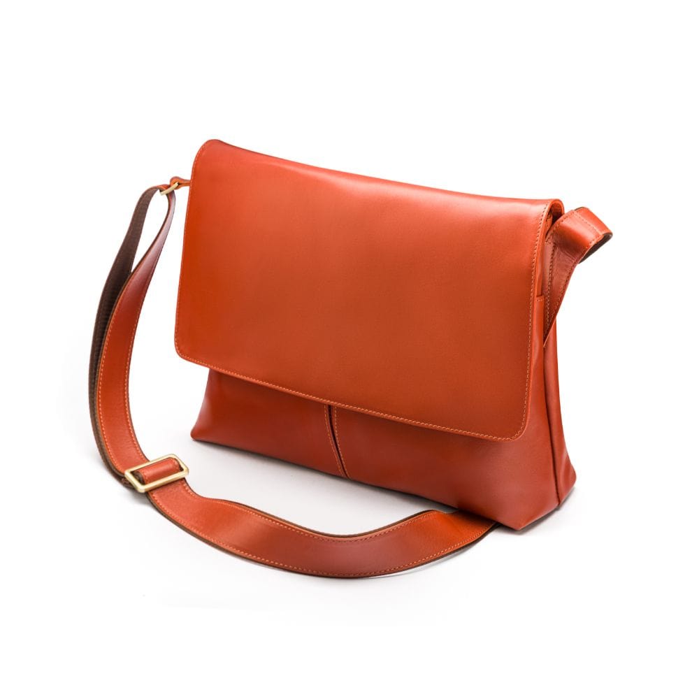 Leather messenger bag, light tan, side