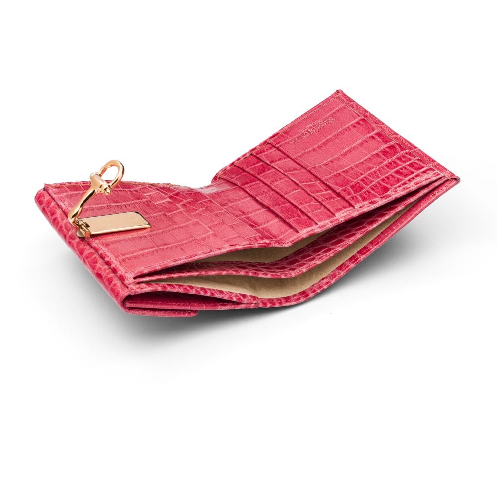 Leather purse with equestrain clasp, cersie pink croc, inside