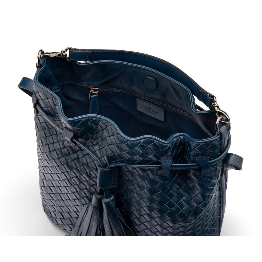 Woven leather bucket bag, navy, inside