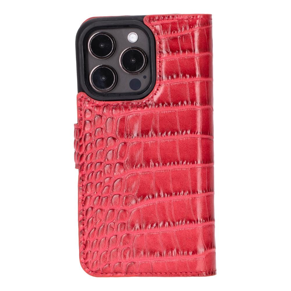 iPhone 15 Pro case in leather with RFID, red croc, back