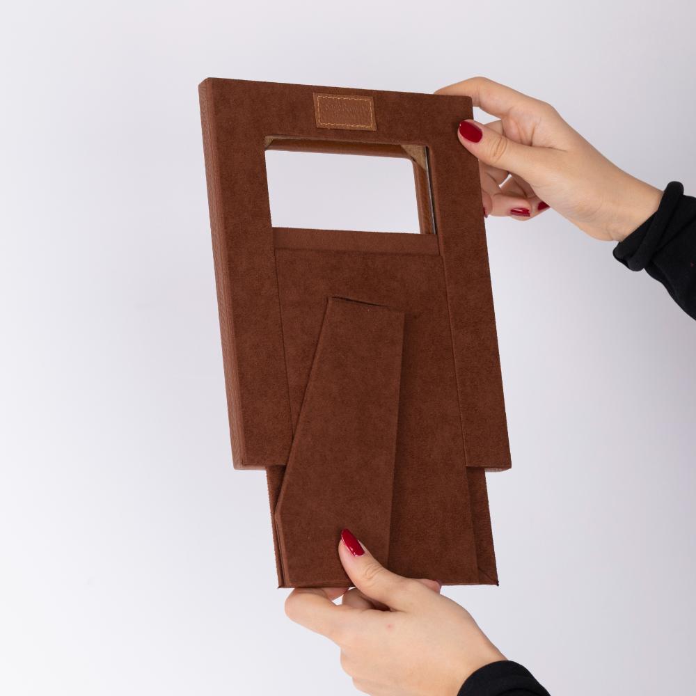 Luxury leather frame, tan, with sliding back