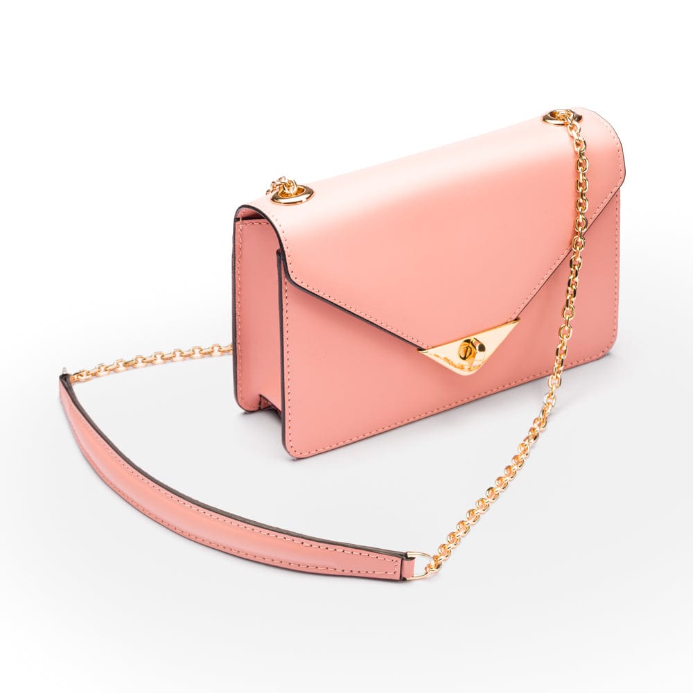 Small leather envelope chain bag, pink, side view