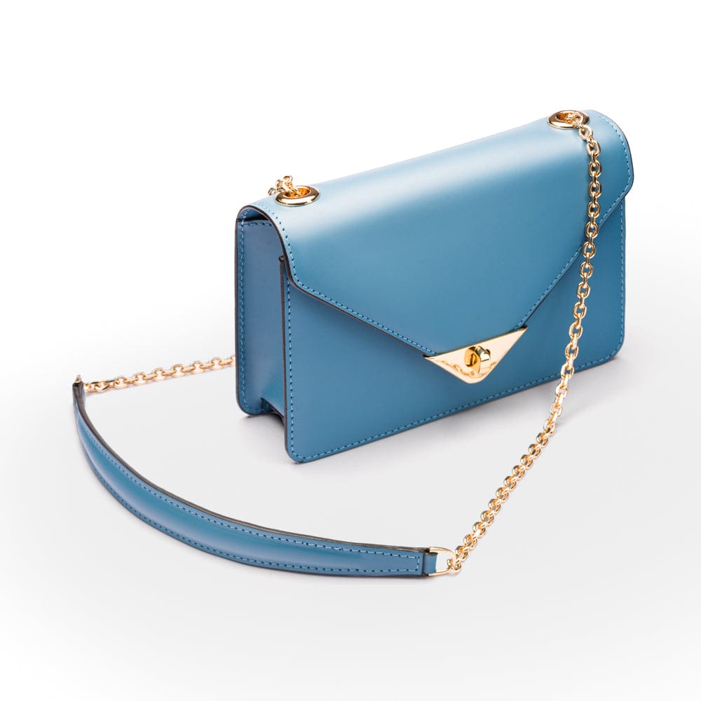 Small leather envelope chain bag, light blue, side view