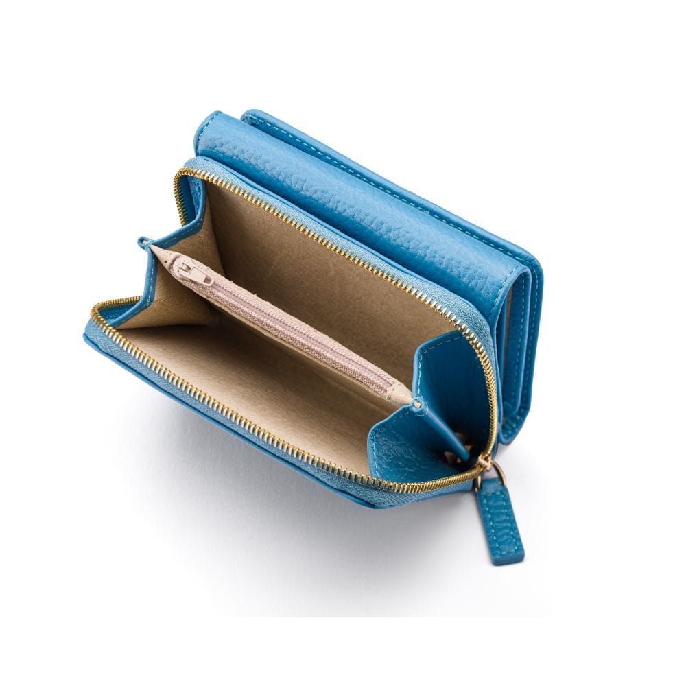 RFID blocking leather tri-fold purse, blue, inside view