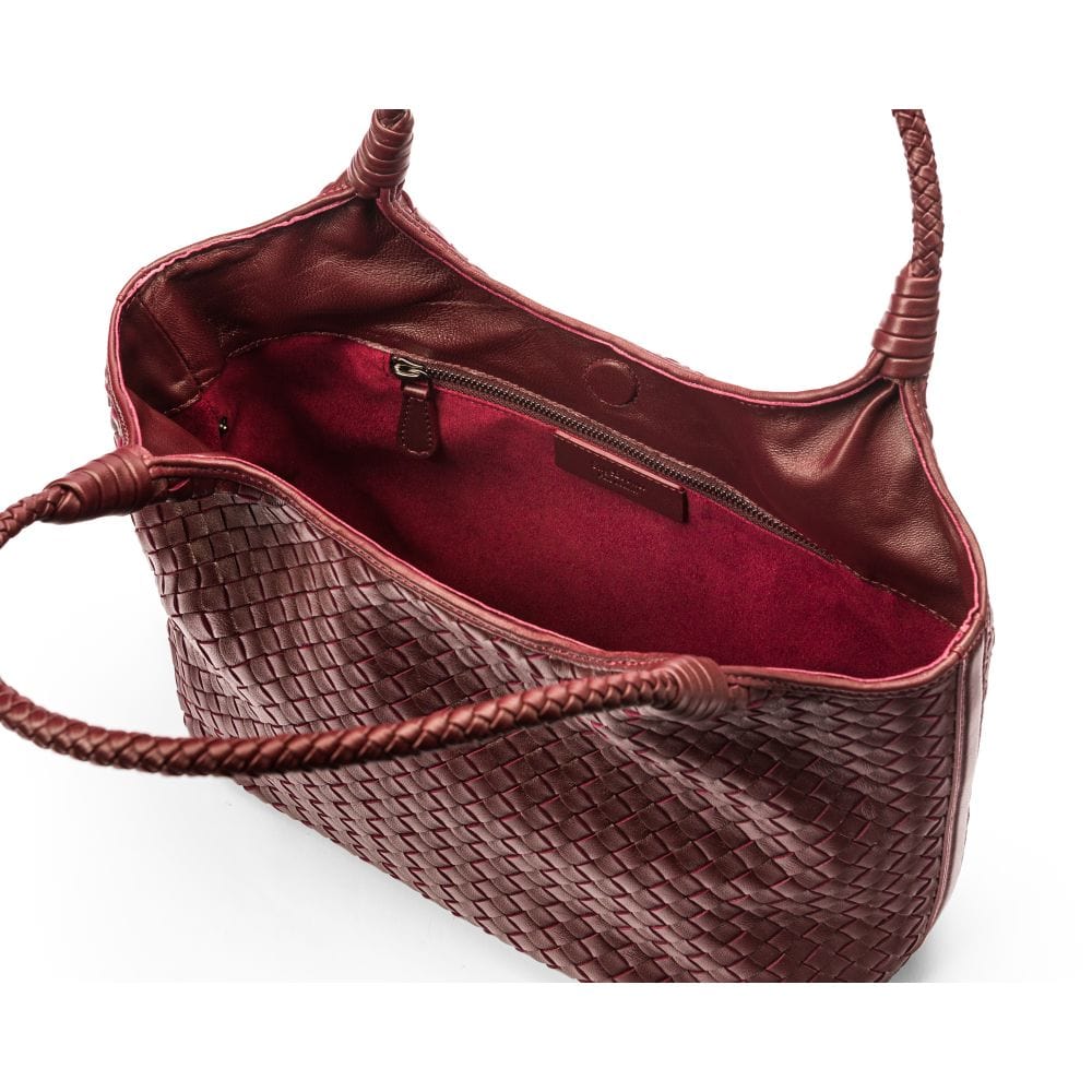 Woven leather shoulder bag, burgundy, open