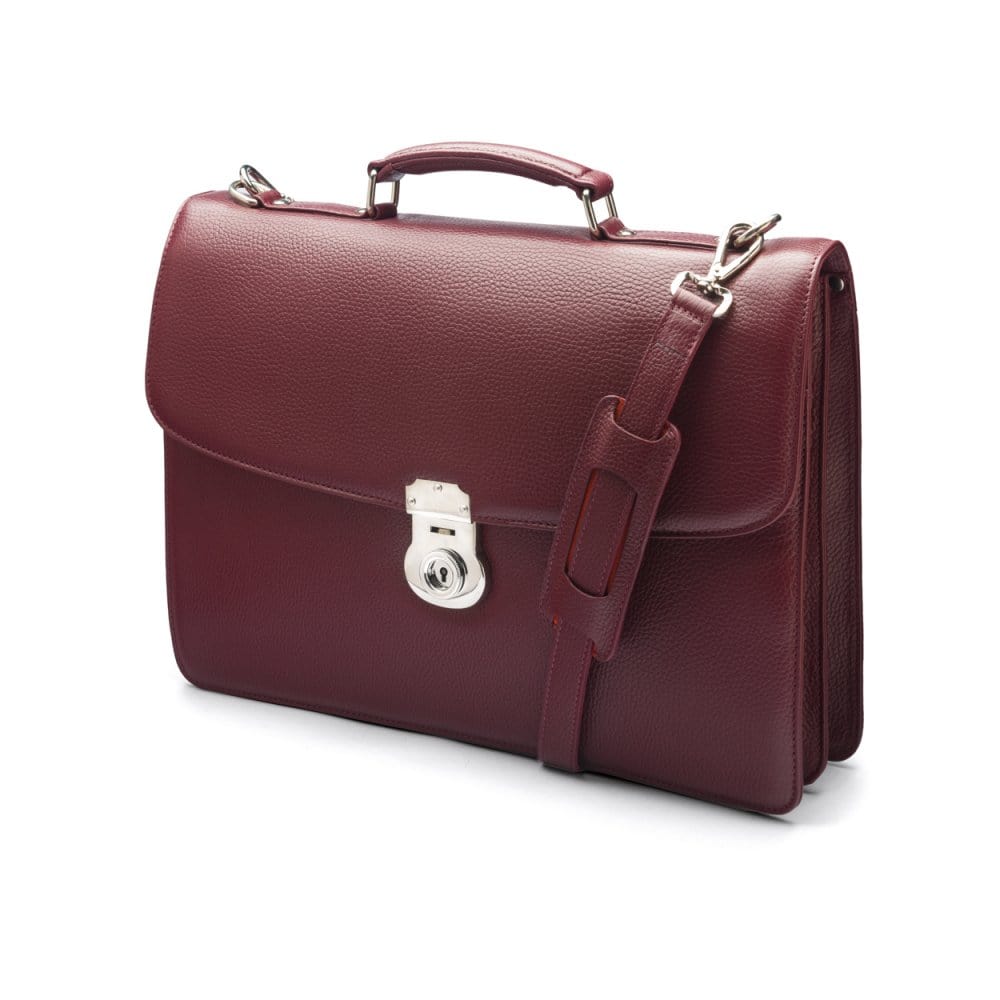 Leather briefcase with silver lock, Harvard, burgundy pebble grain, side