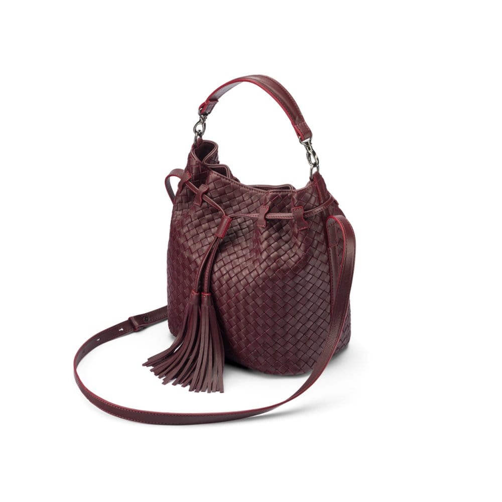 Woven leather bucket bag, burgundy, side