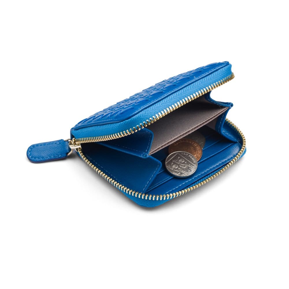 Small zip around woven leather accordion purse, cobalt, inside