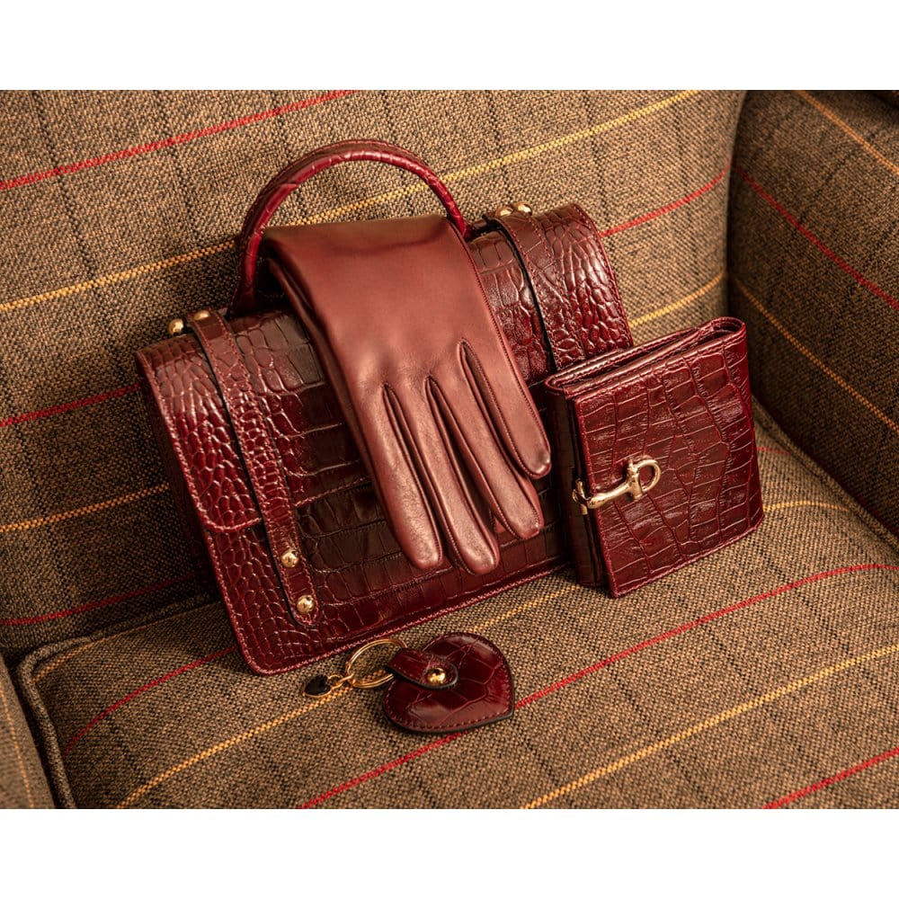 Cashmere lined leather gloves ladies, burgundy, lifestyle