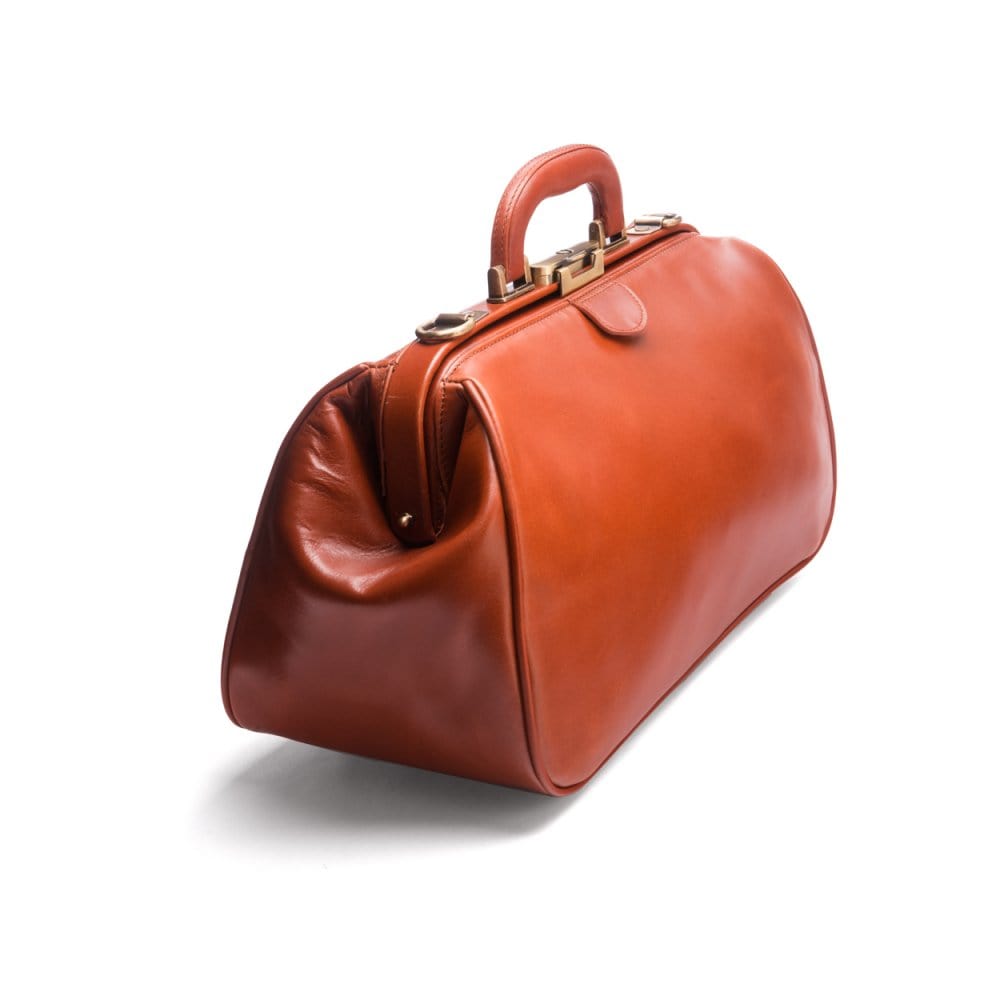 Small Gladstone Bag in Leather, light tan, side