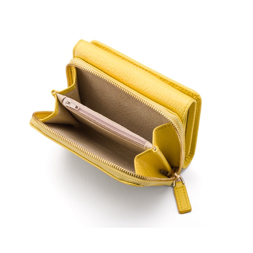 RFID blocking leather tri-fold purse, light yellow, inside