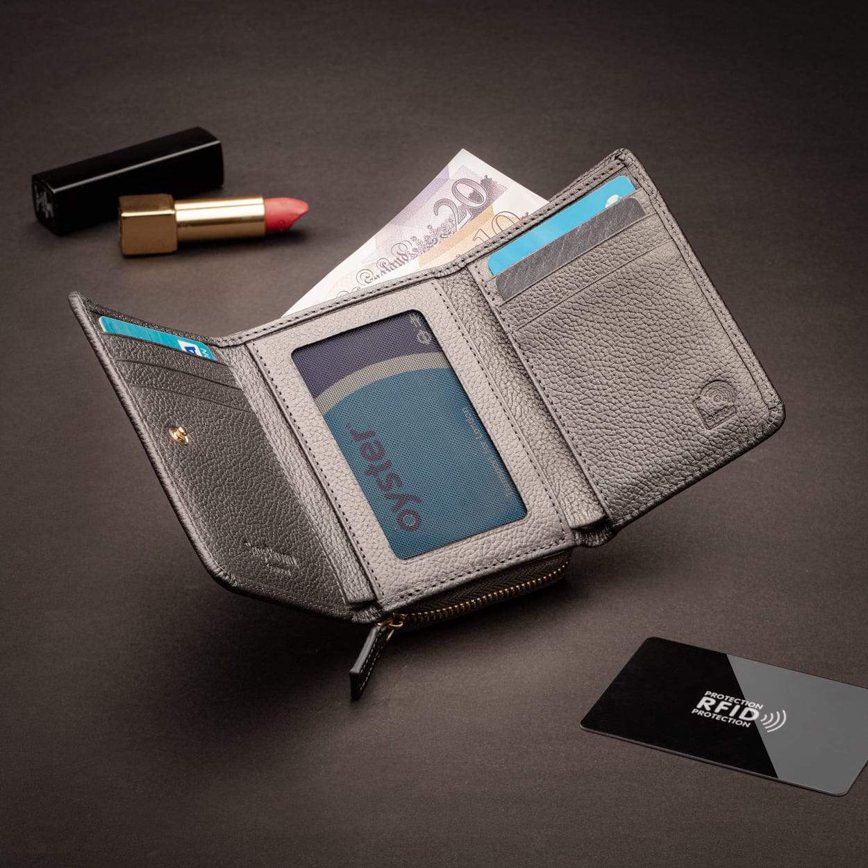 RFID blocking leather tri-fold purse, pweter, lifestyle